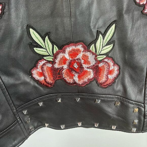 Zara Trafuluc Embroidered Jacket  - Picture 11 of 13